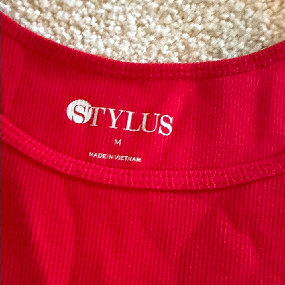 STYLUS Red Tank Top - Picture 3 of 3